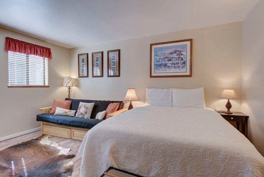 Powder Village Condo 8-B by Village Properties at Sunriver