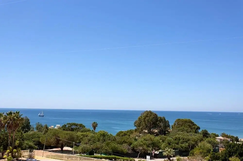 Albufeira - Apartment - Sleeps 4 - Pool - Seaside