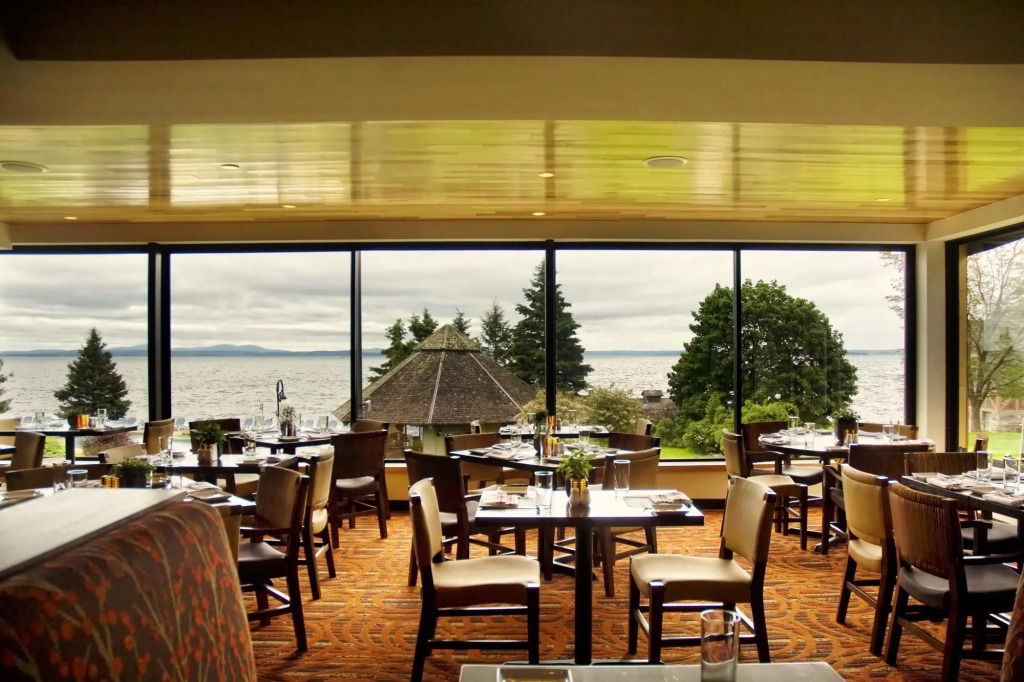 Holiday Inn Bar Harbor Regency Hotel by IHG