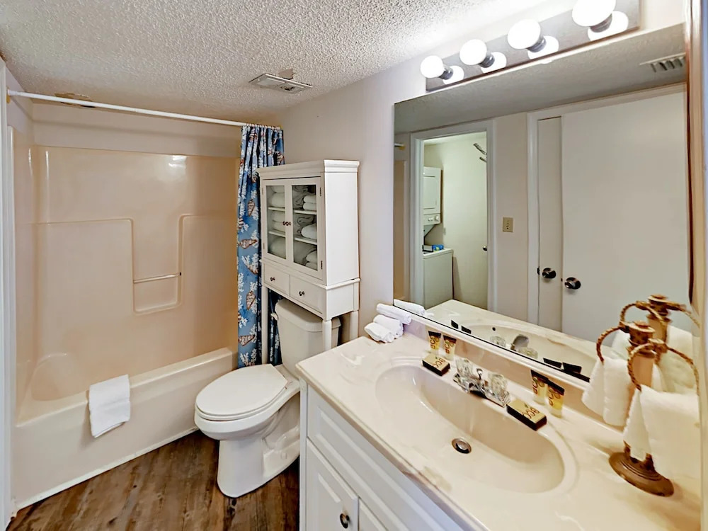 24522 Perdido Beach Boulevard Condo #5714 3 Bedrooms 2 Bathrooms Condo