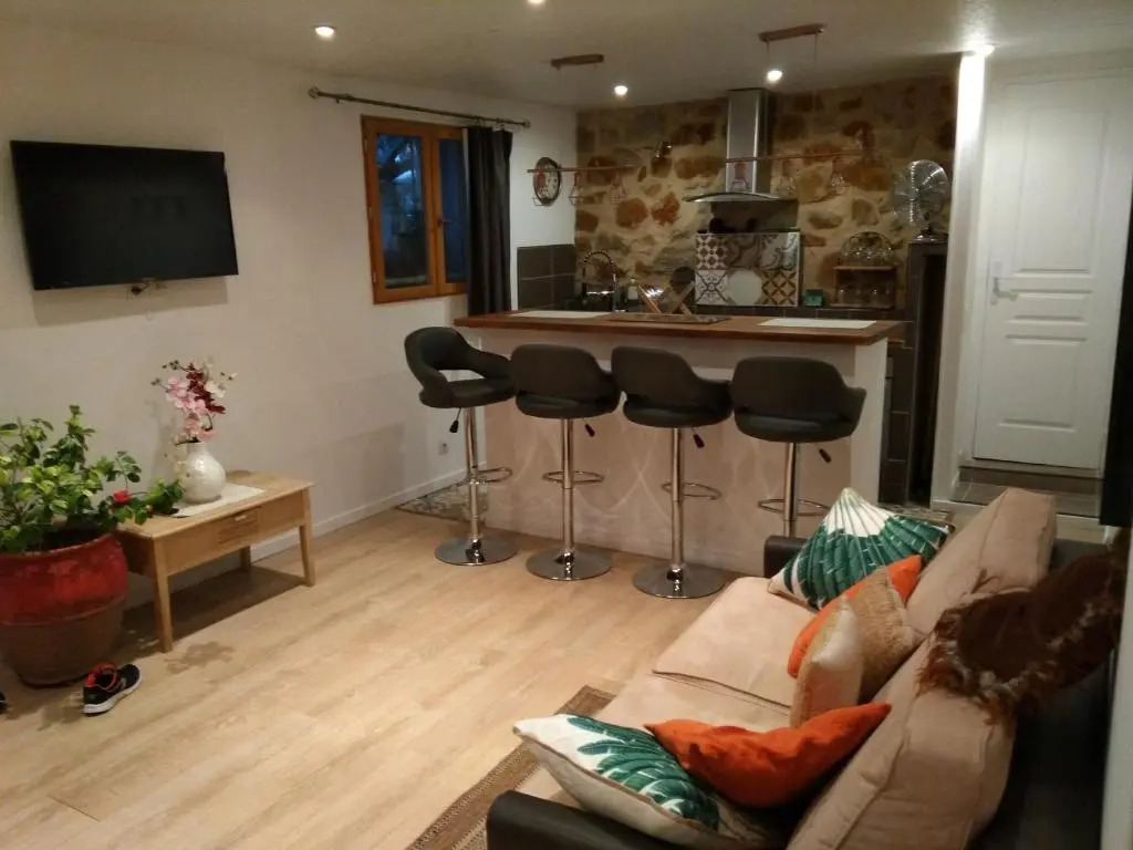 Bel appartement avec jardin privatif