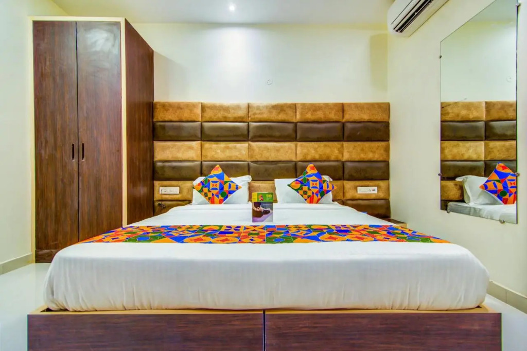 FabHotel Nayyar Inn II