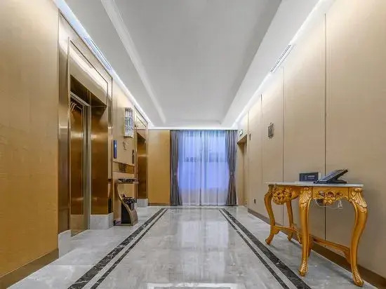 Vienna International Hotel (Chongqing High-tech Zone Hangu Branch)