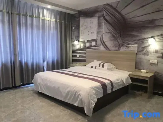 Yongcheng Lizhen shangwubinguan Hotel