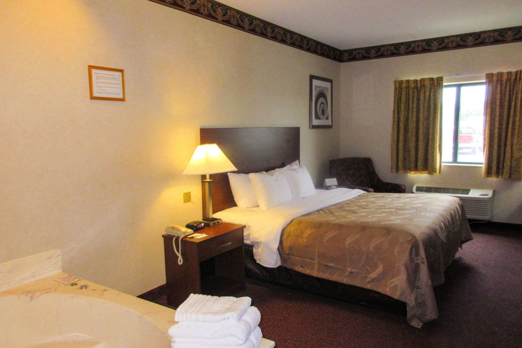 Quality Inn-Sawyer