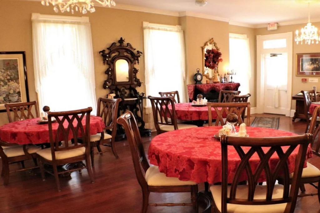 50 Lincoln Short North Bed & Breakfast
