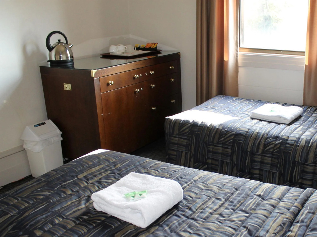 Royal Exhibition Hotel