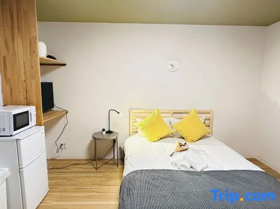 @home tusrumibashi　7 minutes on foot from Hanazono Station
