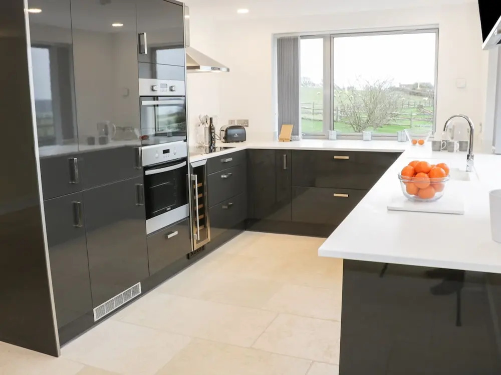 Little Broomcroft