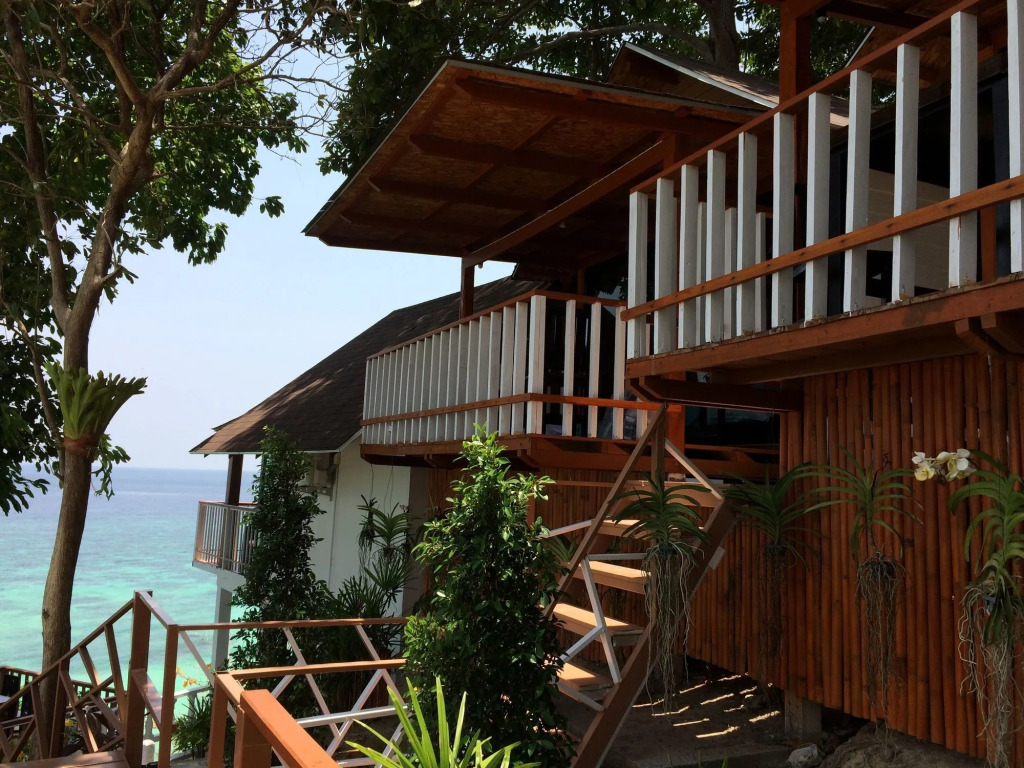 Chareena Hill Beach Resort