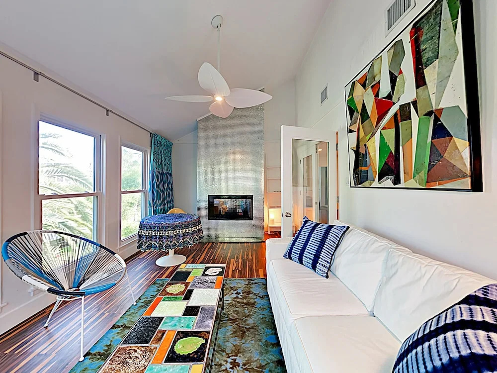 New Listing! the Palms - Canal On Double Lot 2 Bedroom Home