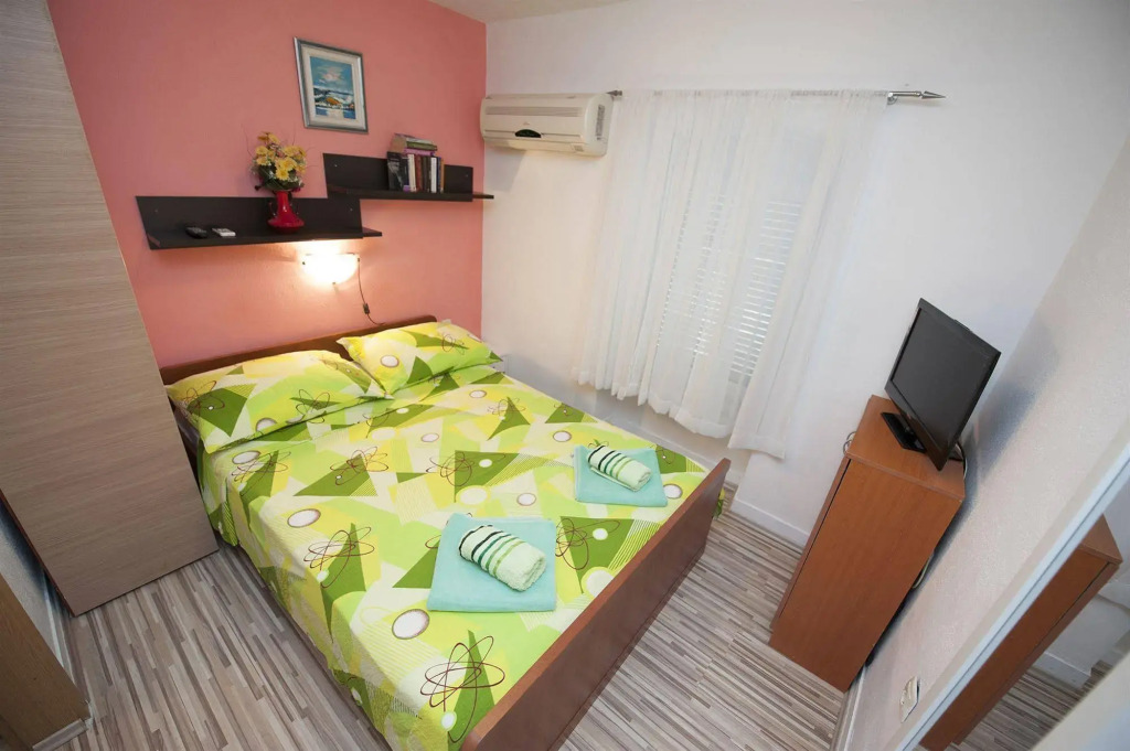 Damira Rooms