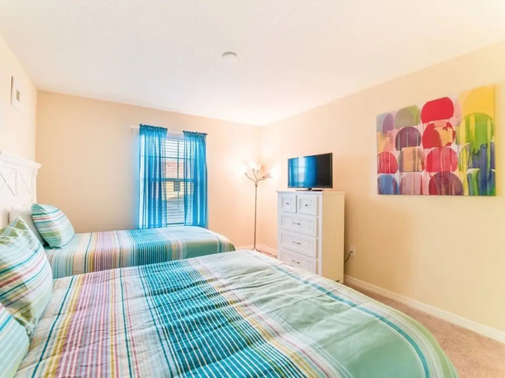 Paradise Palms 8925