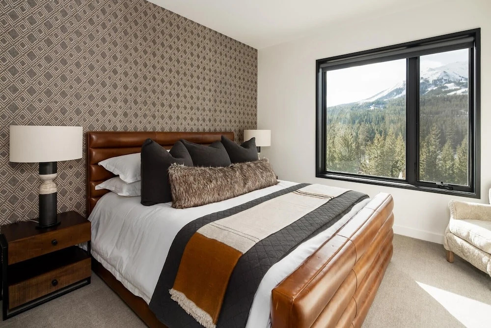 225 Lakelodge 2 Bedroom Condo by Moonlight Basin Lodging