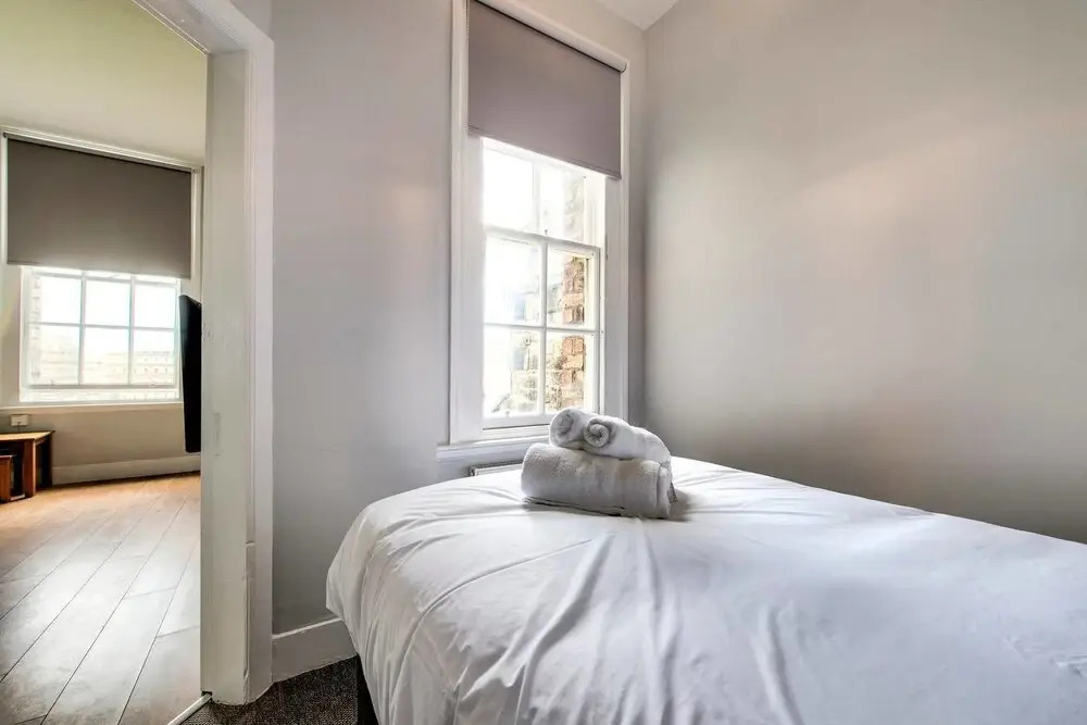 Ultimate Location! Royal Mile 1-bed