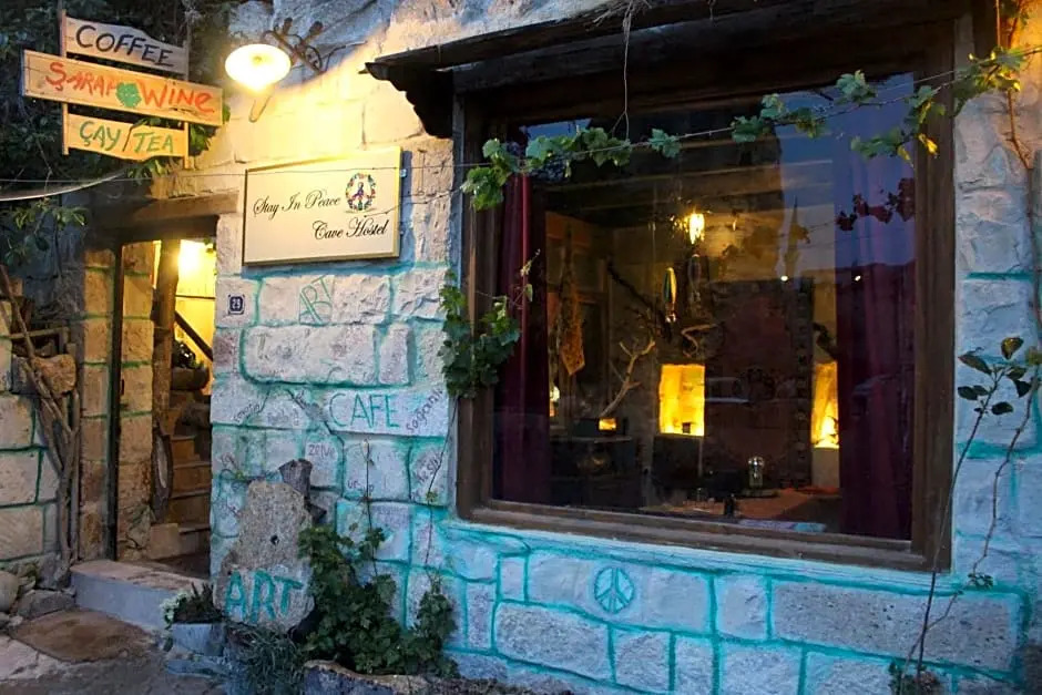 Stay In Peace Cave Hostel