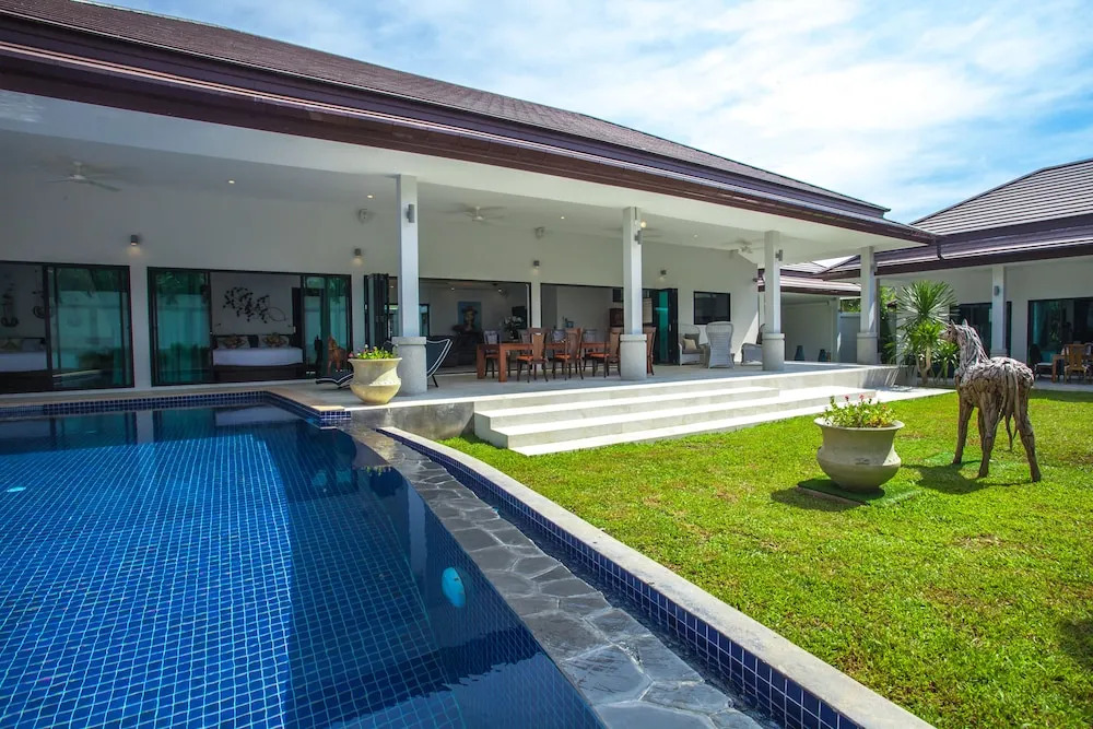 Celine Villa