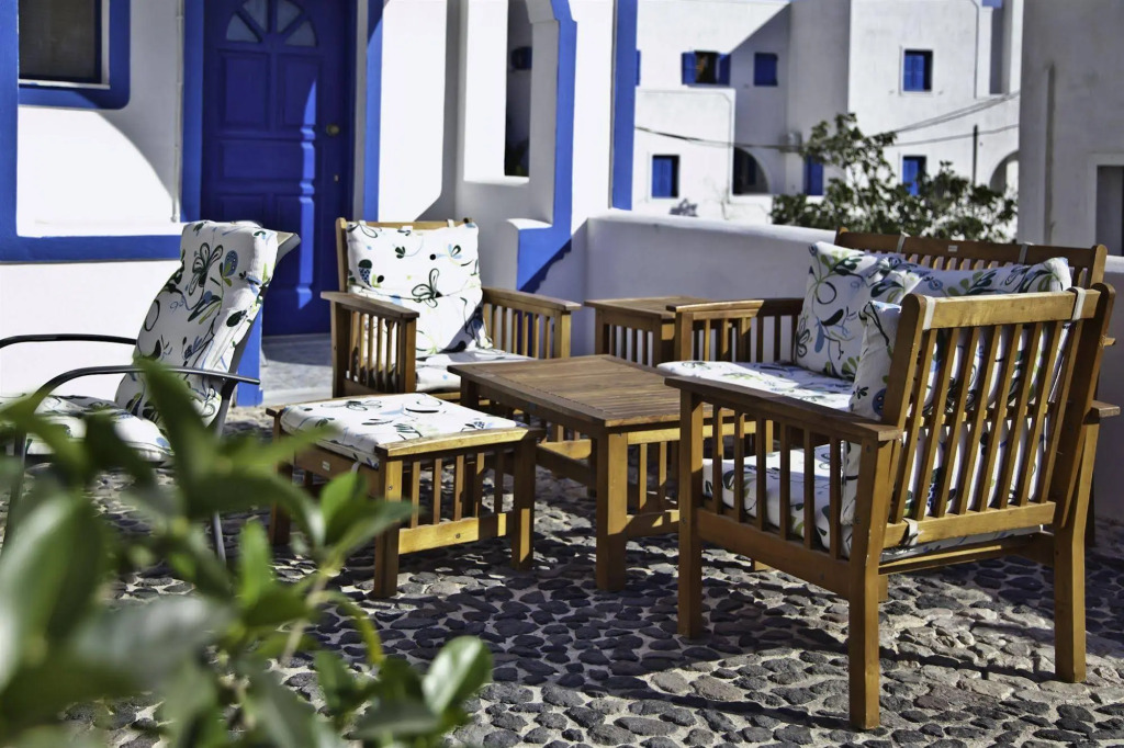 Roula Villa Studios & Apartments