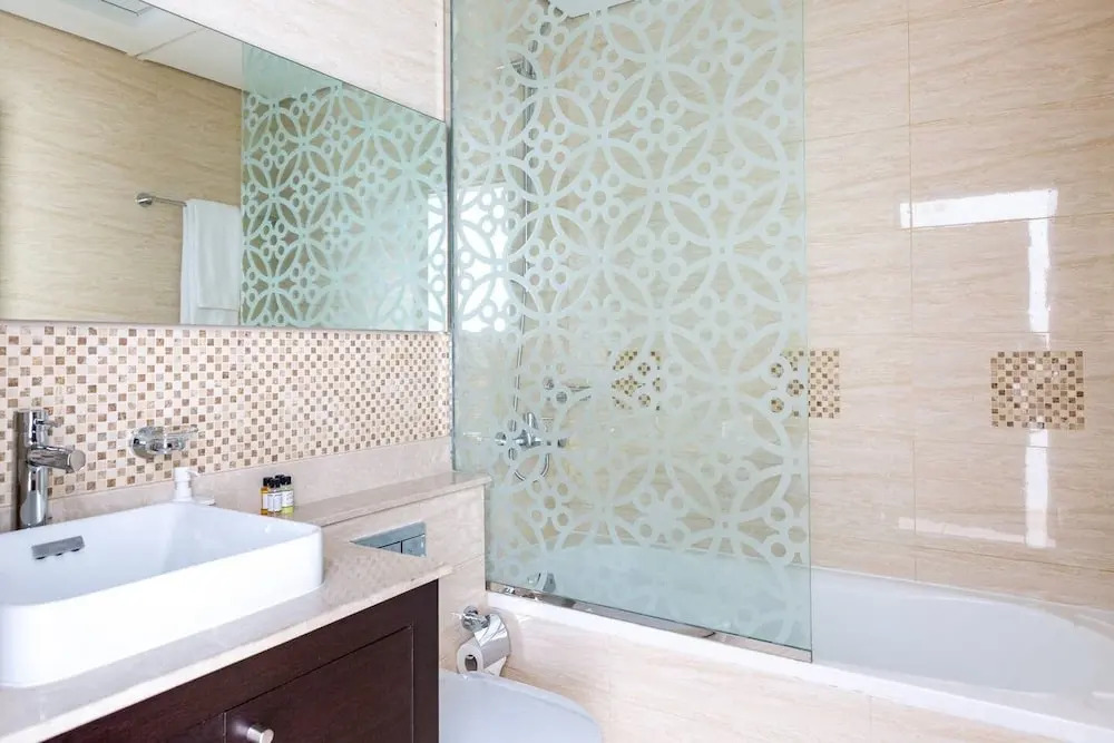 Luxurious 3BR Loft W/ Study In Downtown Dubai