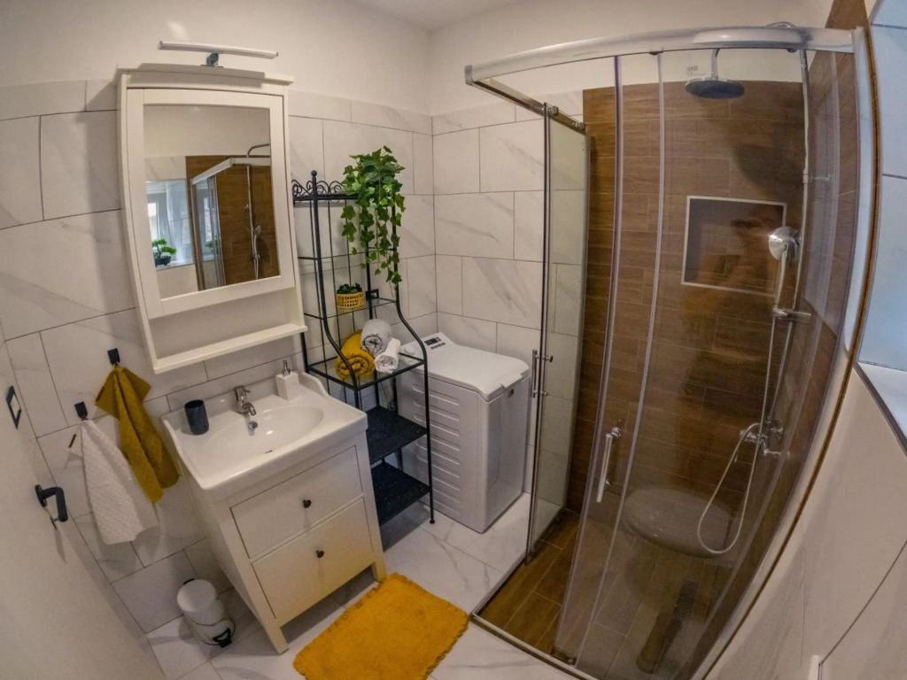 Deluxe Apartment and Studio "Nona Fa"