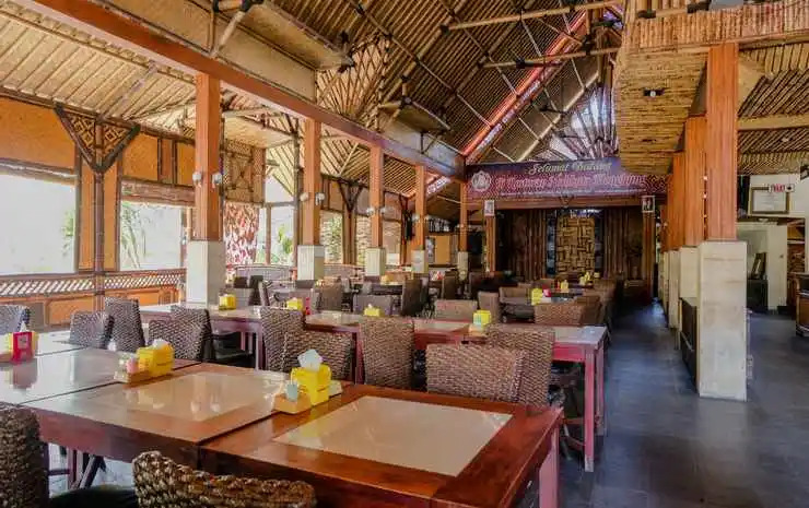Hotel Mahkota Plengkung by ecommerceloka