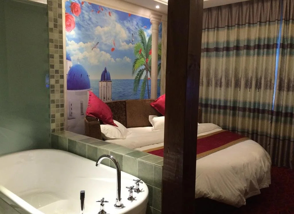 Luzhou Ba Li Nuo Theme Hotel