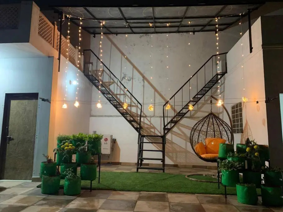 Mango Tree Suites ✪Centrally Located ✪3 BedRooms ✪Parking ✪5 Star Rating