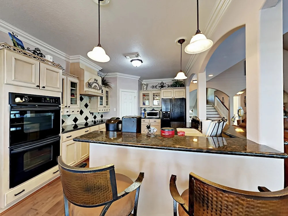 16634 Jamaica Cove Rd Home 3 Bedrooms 3.5 Bathrooms Home