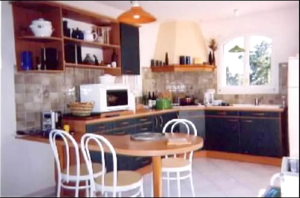 House With 3 Bedrooms in Porto-vecchio, With Enclosed Garden and Wifi