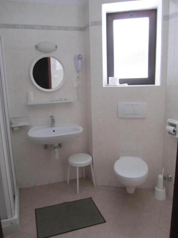 Hotel Bucaneve