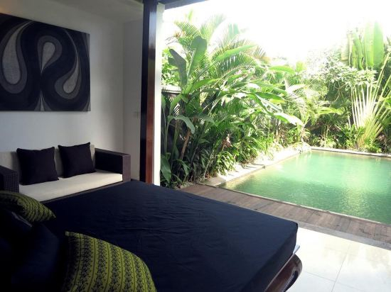 Villa Seratus