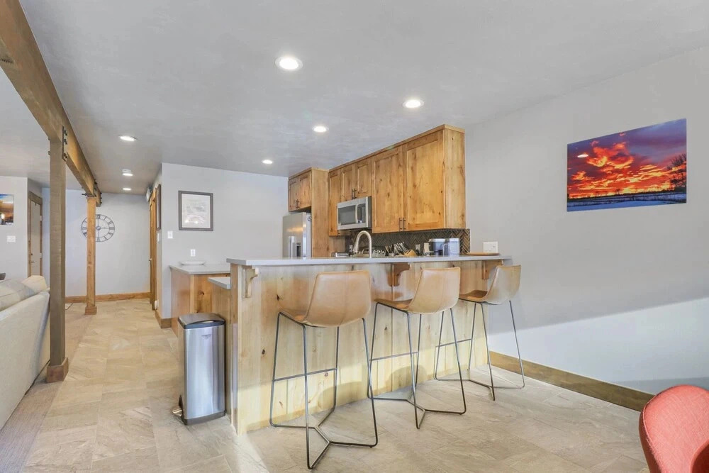 Vp-c112 Village Point 3 Bedroom Condo