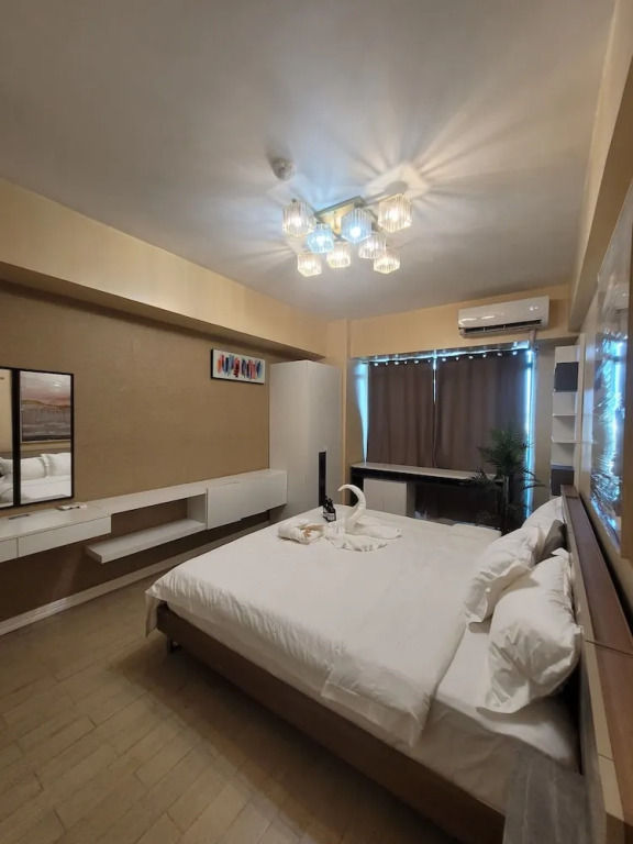3BR Suite Le Grand Eastwood Quezon City