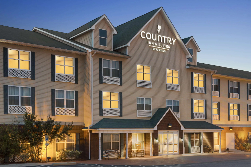 Comfort Inn & Suites Dothan Northside Plaza