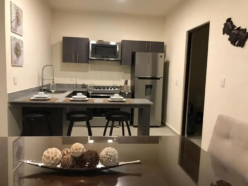 Beautiful 3 BR/3.5 bath Home@Selvanova