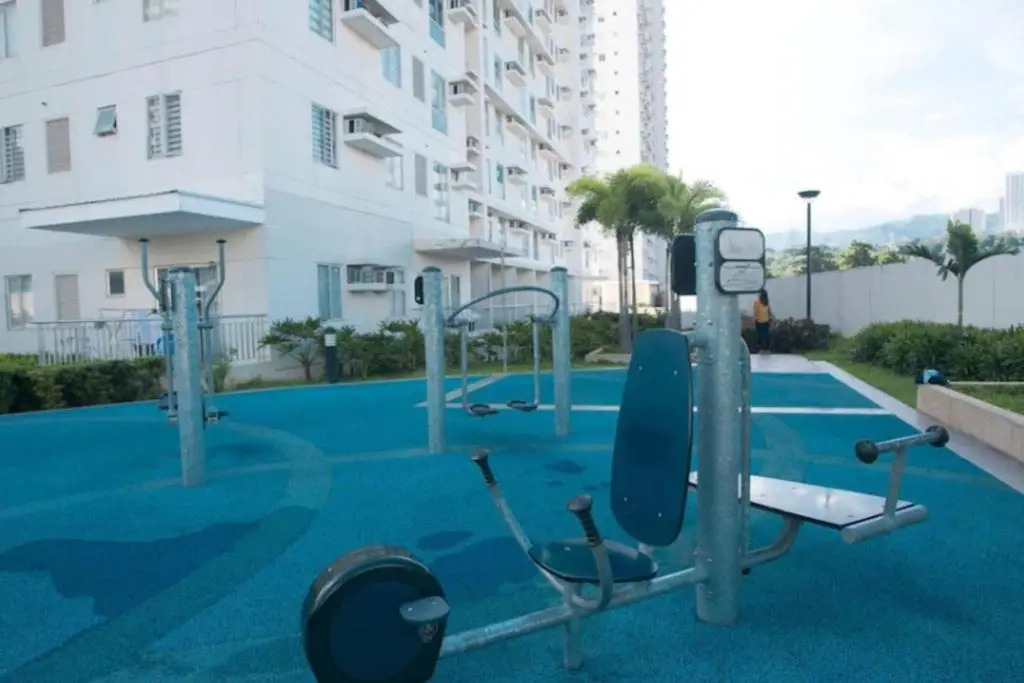 Outdoor Pool Studio Sleeps 2 - Tv, Aircon