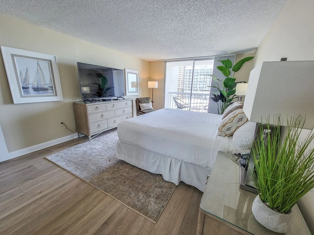 1003 South Hampton 2 Bedroom Condo, Myrtle Beach