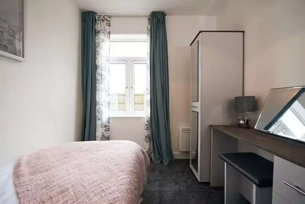 Apartment Sleeps 5 With Parking