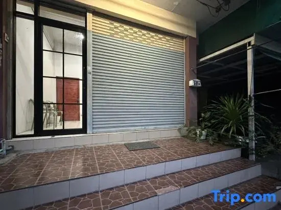 W. House for group, Cozy Loft near Suvarnabhumi  Airport