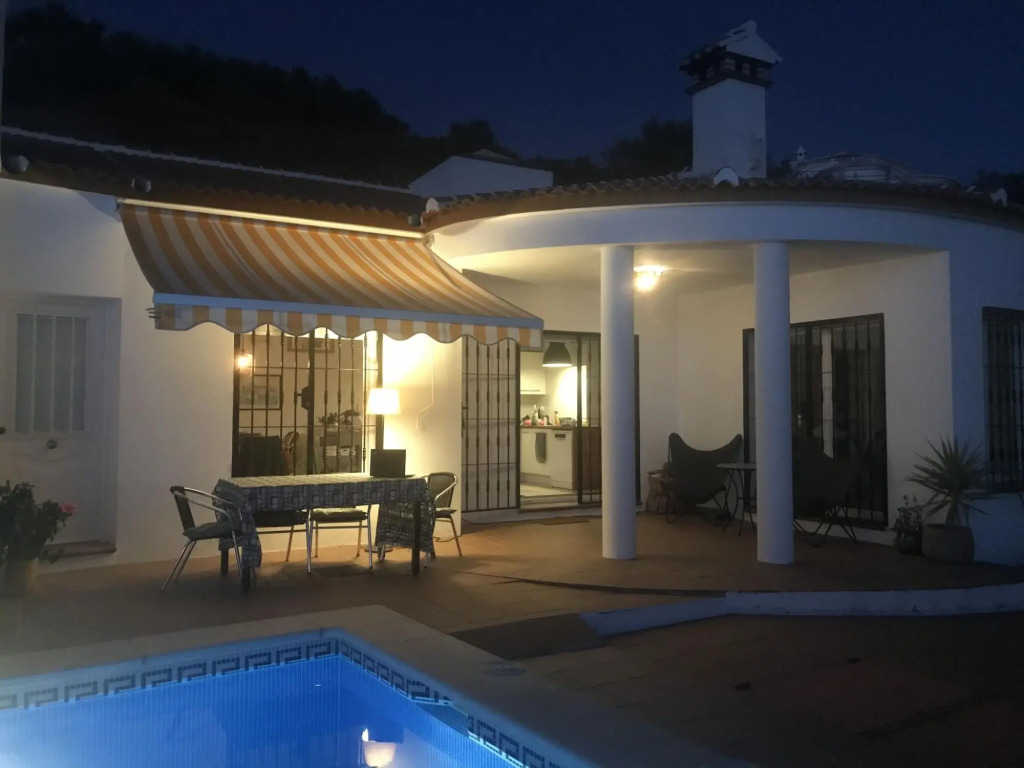 Villa in Arenas with Sea Views and Private Pool