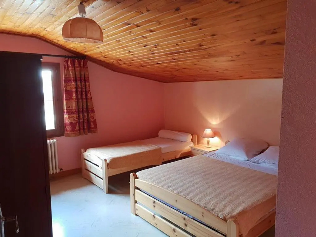 Chalet Arêches-Beaufort, 6 pièces, 12 personnes - FR-1-342-198