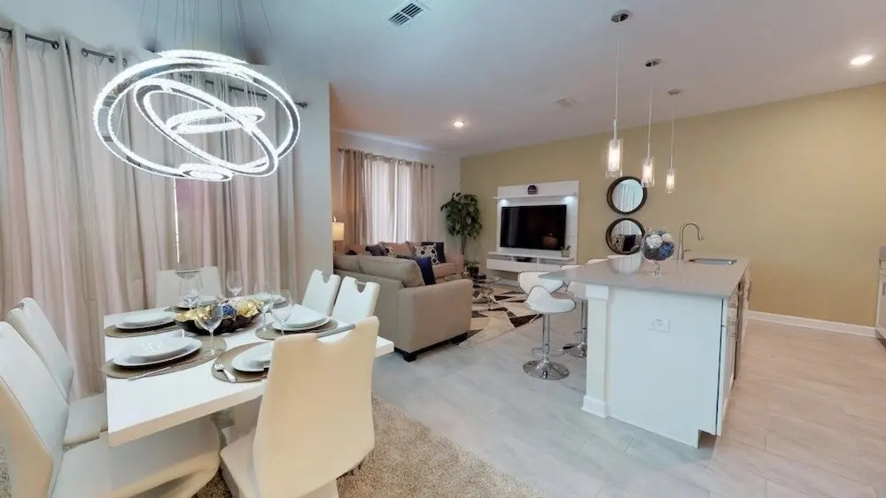 Storey Lake - Amazing 4 Bedroom Villa Townhouse