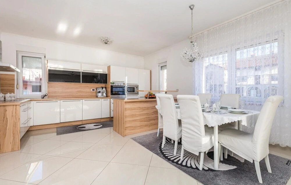 Amazing Home in Rijeka With Wifi and 2 Bedrooms