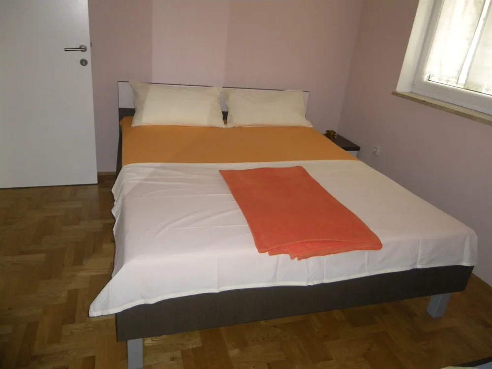Guest House MIRA