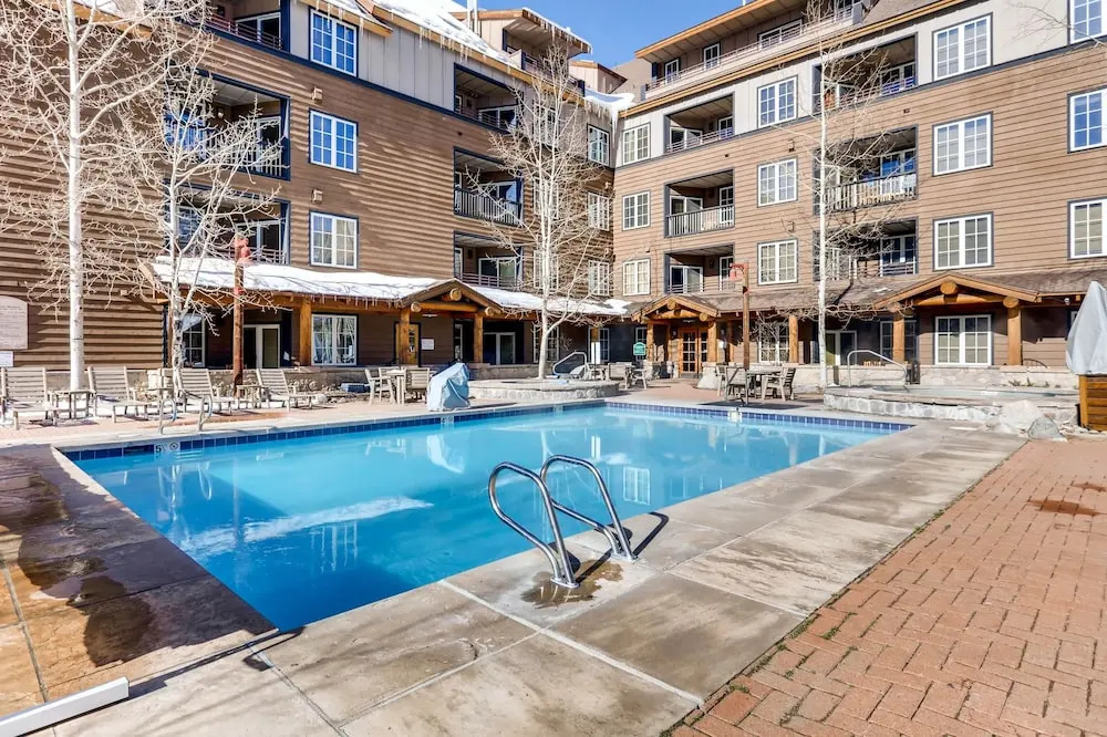 135 Dercum Dr - 1 Br Condo