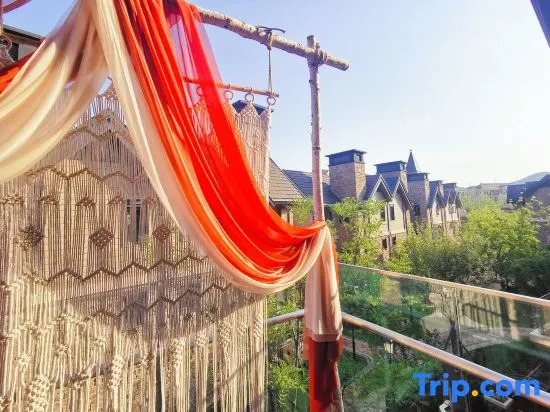 Beijing Miyun Enjoy Living Hot spring SPA Monet Garden Luxury Holiday Villa (Vernon Town)