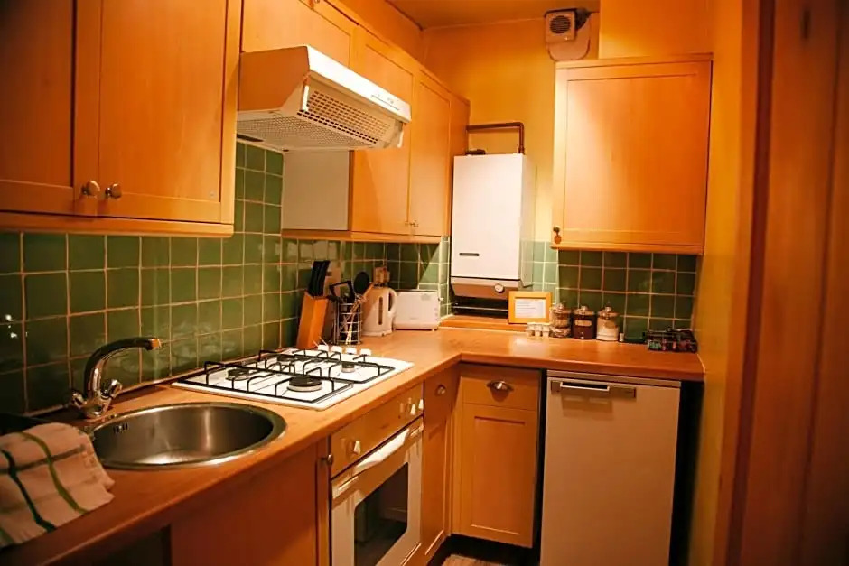 Edinburgh Backpackers - over 18s only