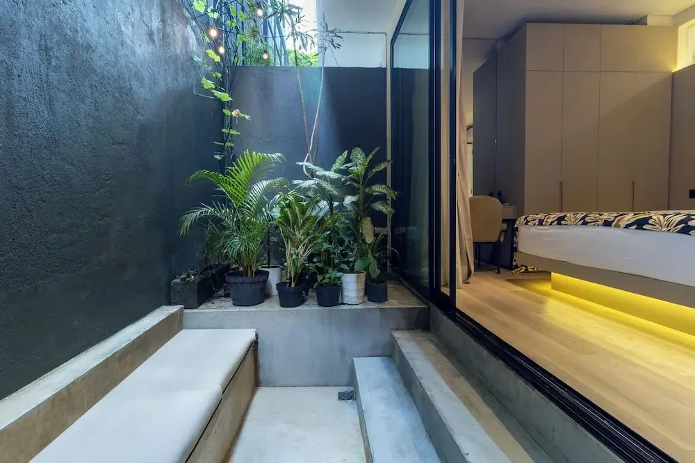 Luxury 2BR Berawa Loft | Private Pool, Near Cafe