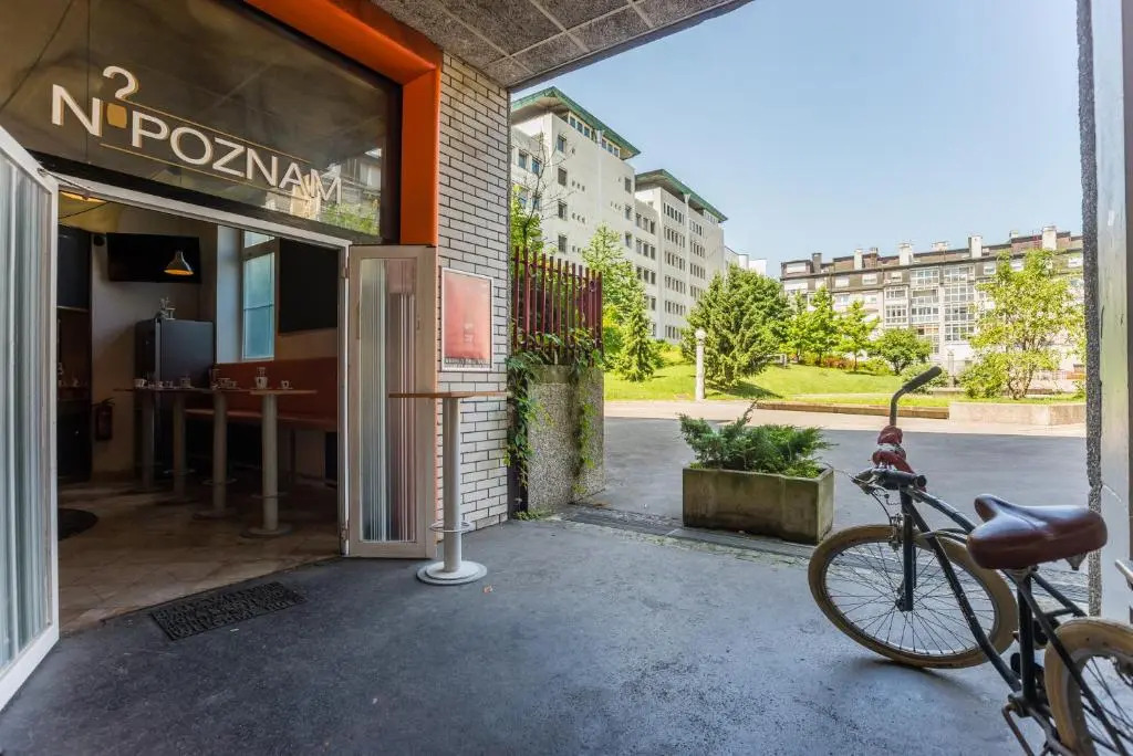 Hostel Npoznam