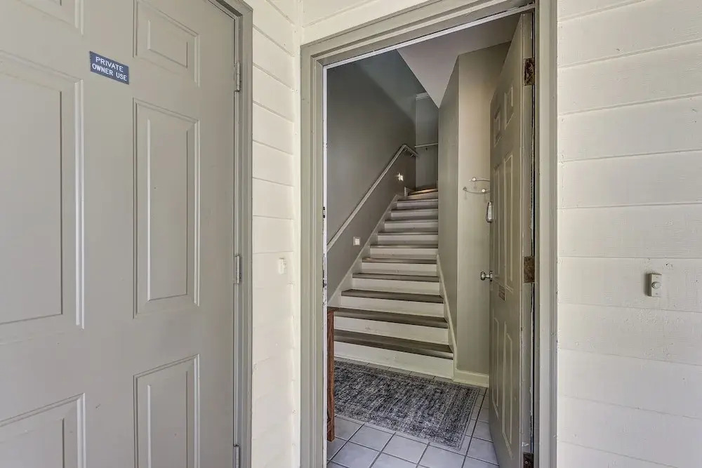 Resort Condo ~ 2 Mi to Sunset Beach Seashore!
